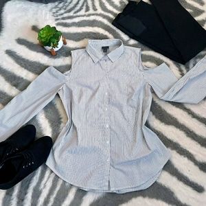 EUC Super stylish Worthington womens button up